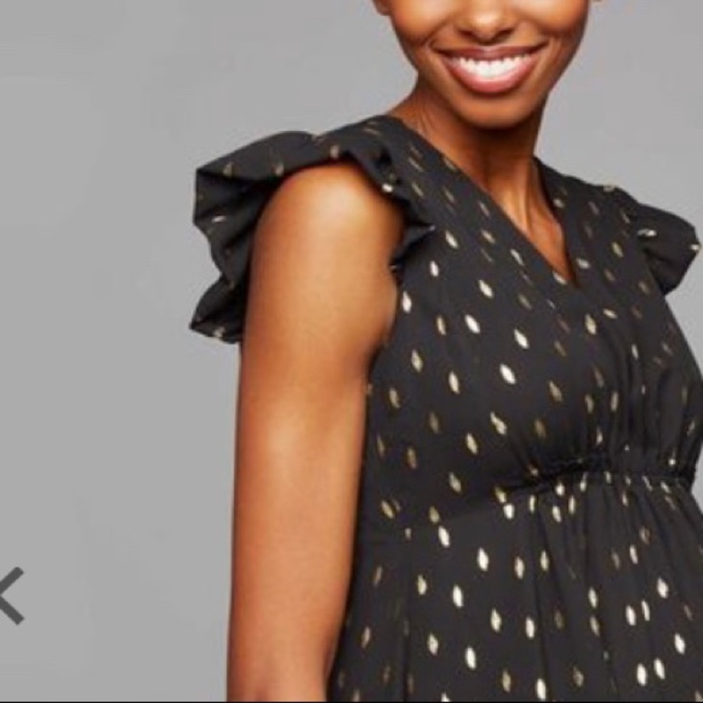 A Pea in the Pod maternity dress keyhole back